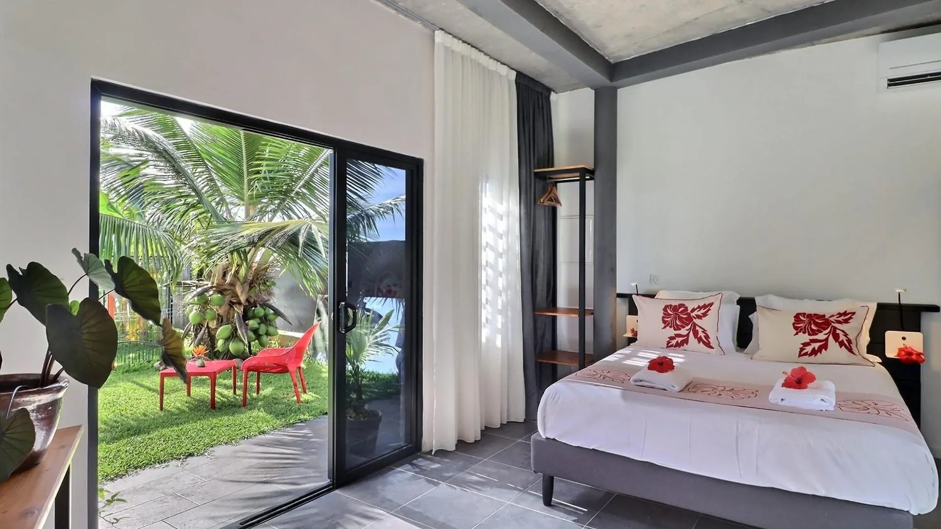 Moorea Horizon Studio With Panoramic View And Pool Papeete  Papeete (Tahiti)