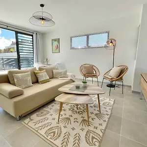  Holiday home Mereani Flat Brand New In The Center Of Papeete